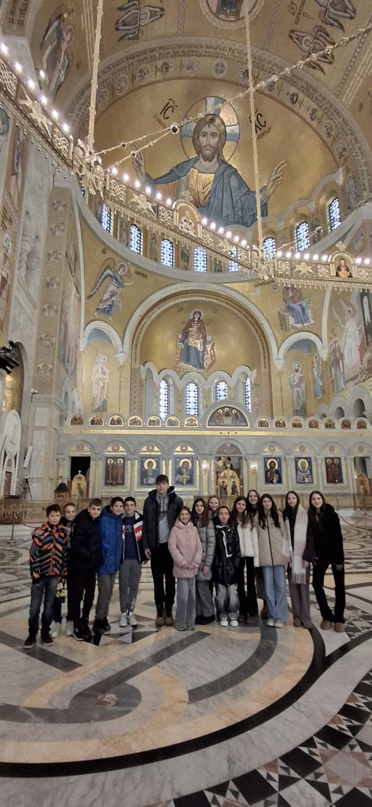 poseta hramu svetog save 4 poseta hramu svetog save 4