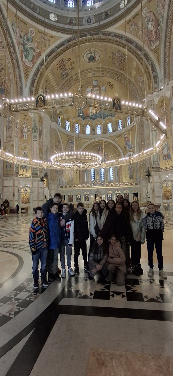 poseta hramu svetog save 9 poseta hramu svetog save 9