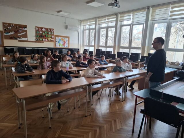 IMG-875854e6a2e21997ecda32724dff9c26-V