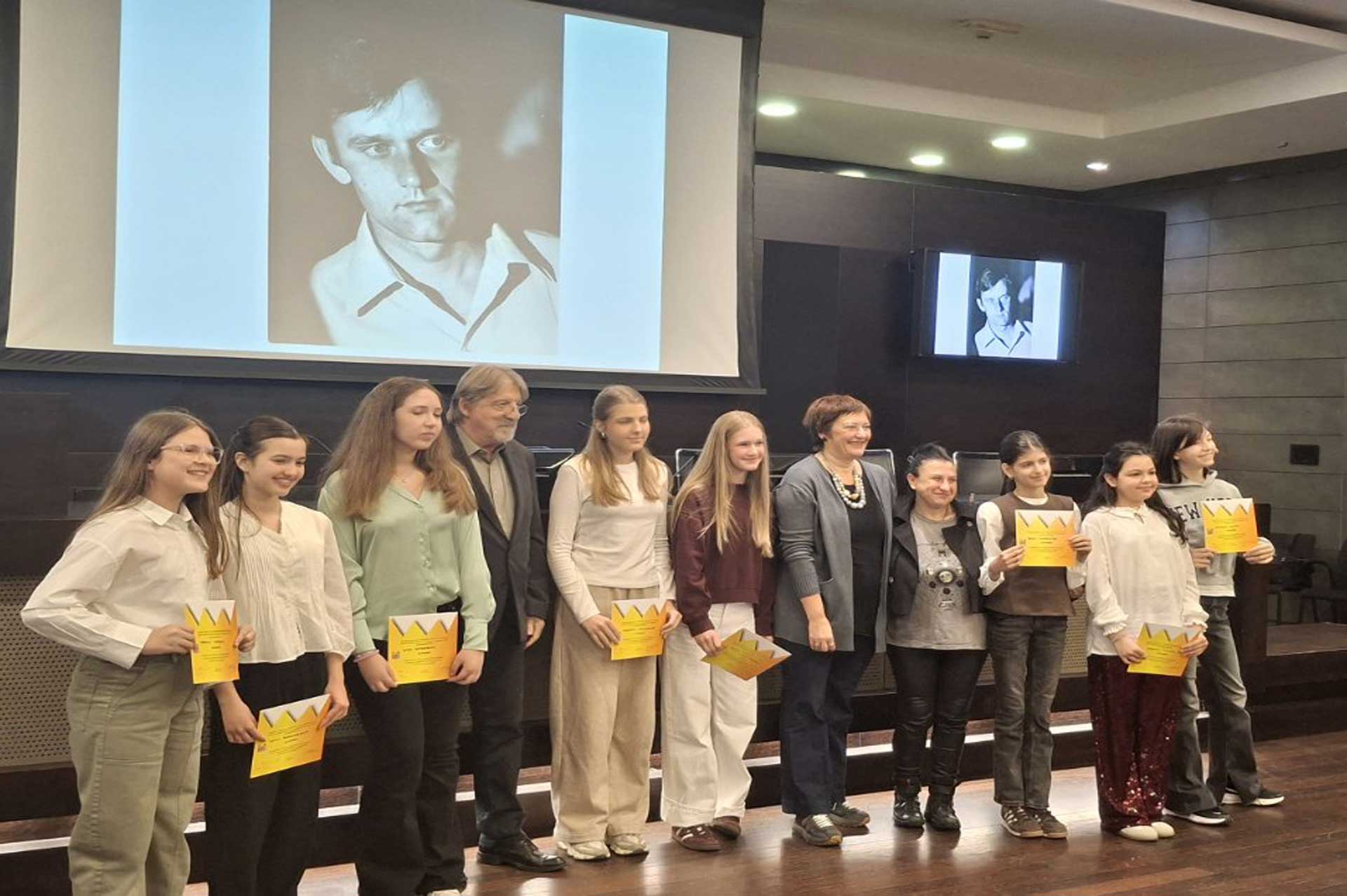 Такмичење ученика у рецитовању „Краљевство поезије“